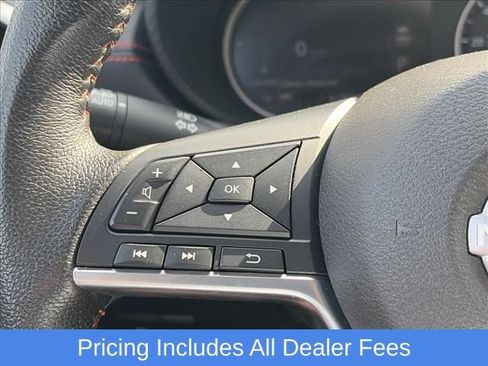 Used 2025 Nissan Versa SR FWD image 15