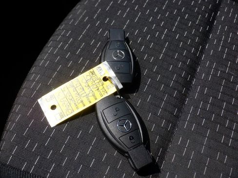 Used 2023 Mercedes-Benz Metris image 18
