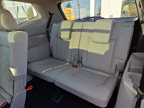 New 2026 Volkswagen Atlas SE image 9