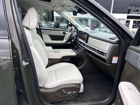 Used 2025 Hyundai Santa Fe Calligraphy AWD/4WD image 9