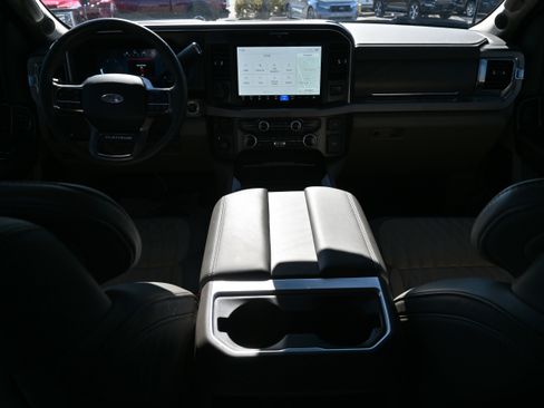 Used 2025 Ford F450 Platinum w/ Platinum Plus Package image 3