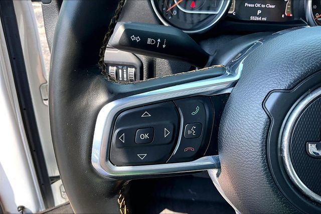 Used 2021 Jeep Gladiator Overland AWD/4WD image 16