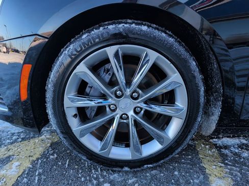 Used 2019 Cadillac XTS FWD image 4