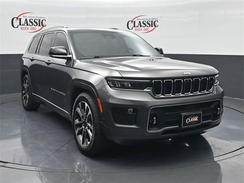 Used 2022 Jeep Grand Cherokee L Overland w/ Advanced Protech Group III image 5