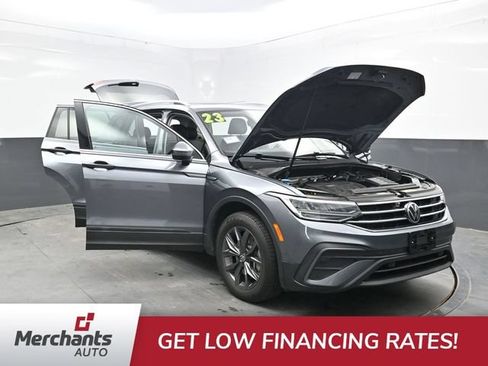 Used 2023 Volkswagen Tiguan SE AWD/4WD image 41