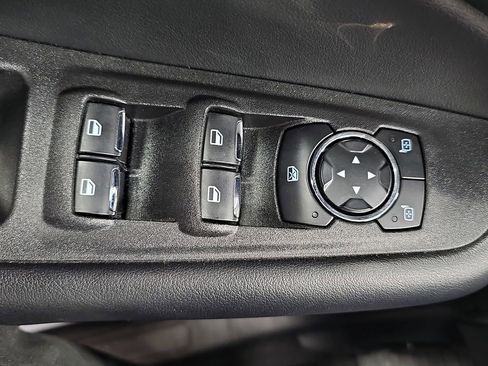 Used 2024 Ford Edge SEL image 25