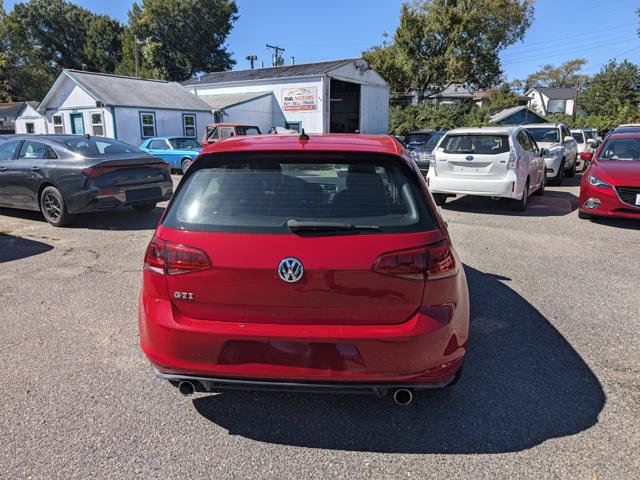 Used 2015 Volkswagen GTI SE FWD image 10