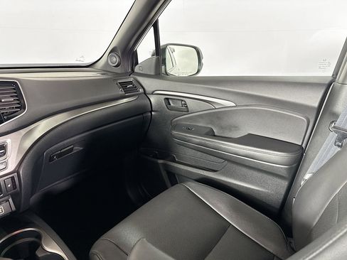 Used 2023 Honda Passport EX-L image 28