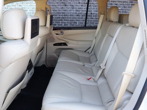 Used 2013 Lexus LX 570 4WD image 50