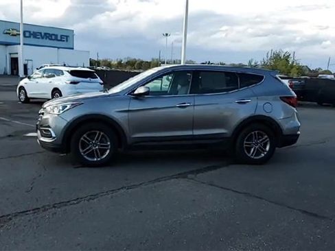 Used 2018 Hyundai Santa Fe Sport image 5