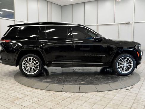 Used 2023 Jeep Grand Cherokee L Summit w/ Advanced Protech Group IV image 9