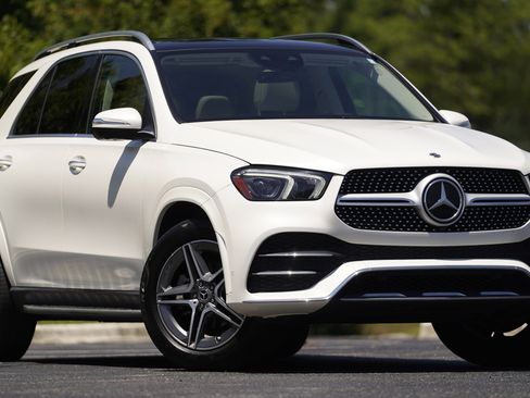 Used 2021 Mercedes-Benz GLE 350 image 2
