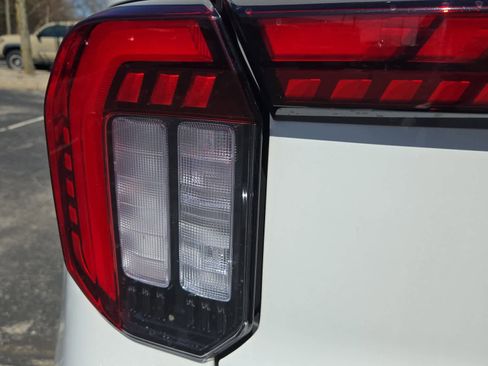 New 2026 Ford Explorer Active image 12