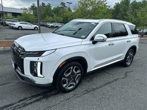 Certified 2025 Hyundai Palisade Limited AWD/4WD image 1