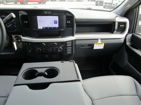 New 2025 Ford F250 XL w/ FX4 Off-Road Package image 20