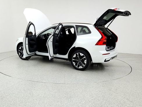 New 2026 Volvo XC60 B5 Plus w/ Climate Package image 12