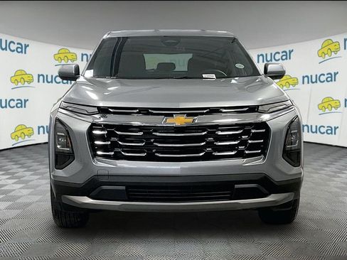 Used 2025 Chevrolet Equinox LT AWD/4WD image 2