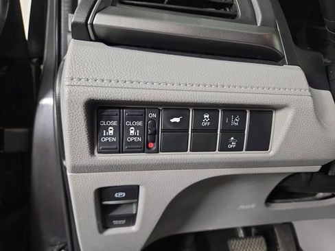 Used 2019 Honda Odyssey EX-L image 28