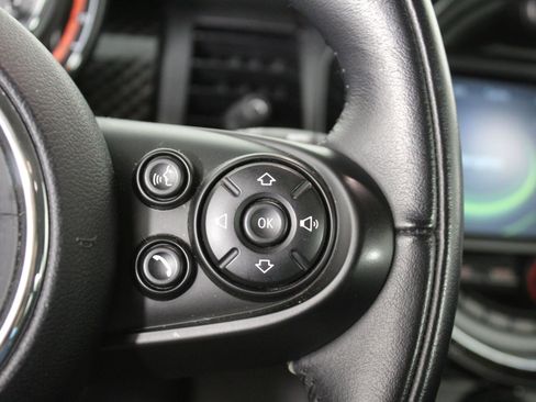 Used 2018 MINI Cooper S image 28