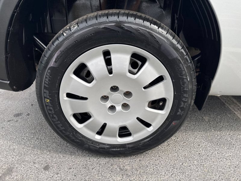 Used 2016 RAM ProMaster City Tradesman FWD image 12