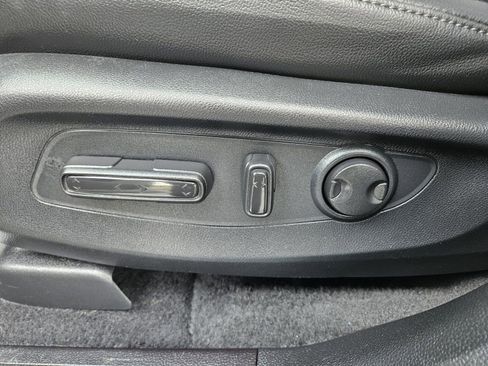 Used 2025 Honda CR-V EX-L image 9