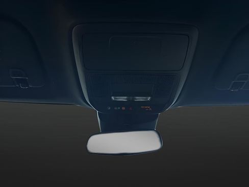 Used 2025 Buick Enclave Preferred image 28