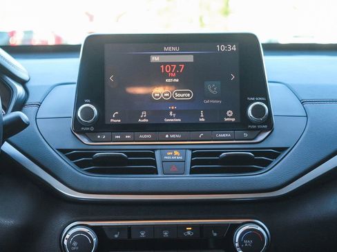 Used 2020 Nissan Altima 2.0 SR image 14