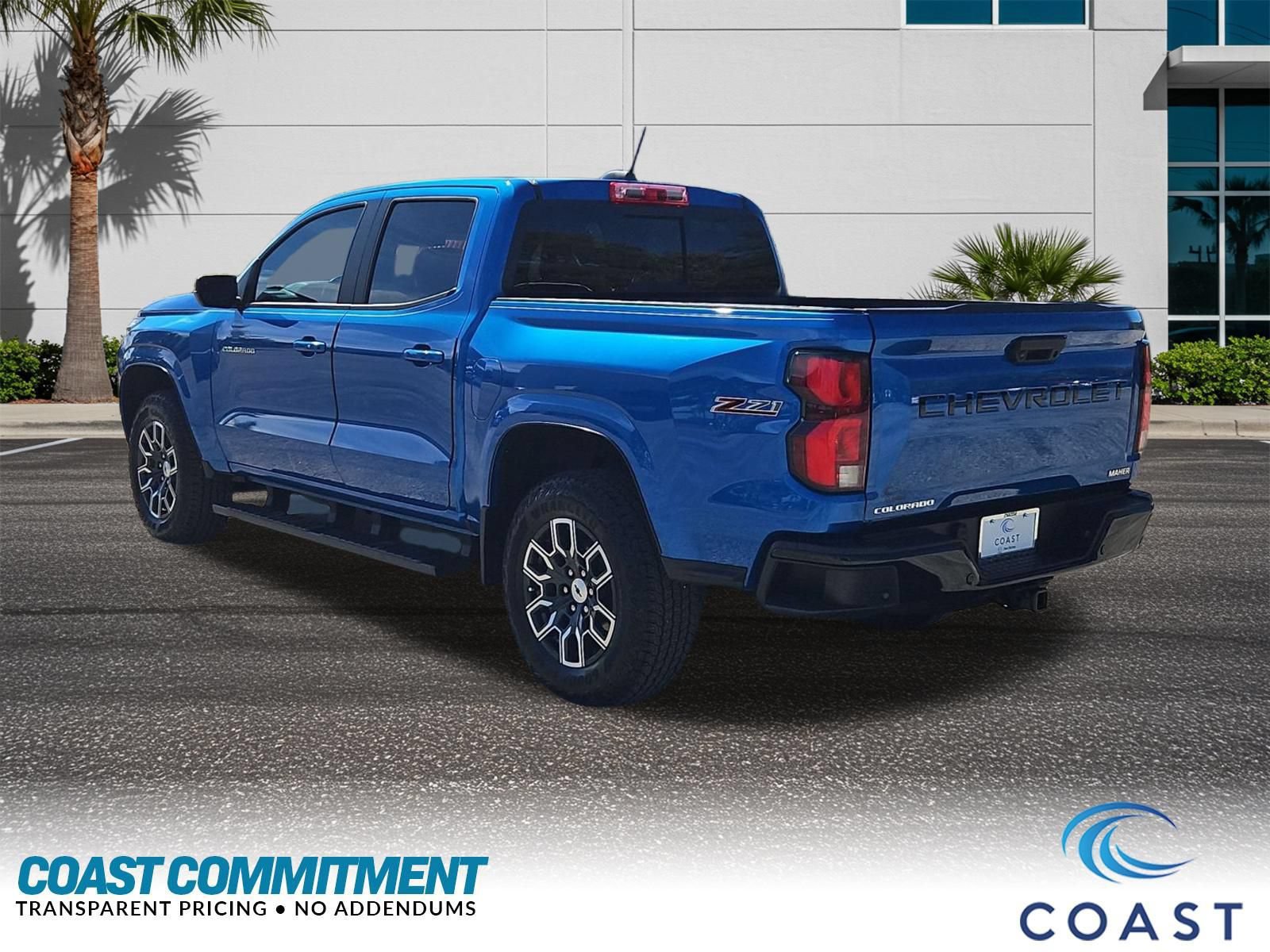 Used 2024 Chevrolet Colorado Z71 w/ Z71 Convenience Package 2 AWD/4WD image 8