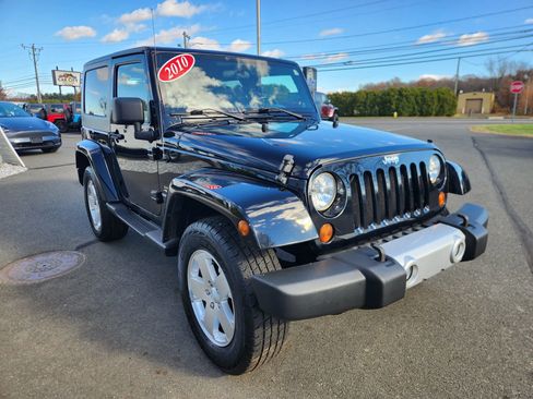 Used 2010 Jeep Wrangler Sahara w/ Dual Top Group image 16