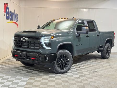 New 2026 Chevrolet Silverado 2500 LT w/ Trail Boss Package AWD/4WD image 2