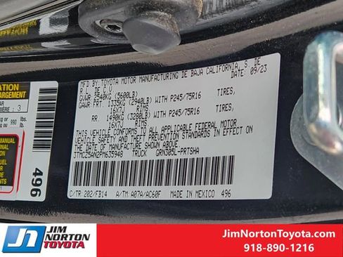 Used 2023 Toyota Tacoma SR image 33
