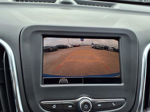 Used 2024 Chevrolet Equinox LS image 12
