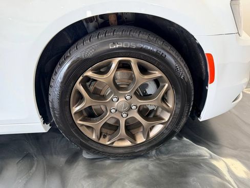 Used 2018 Chrysler 300 S w/ 300S Alloy Package AWD/4WD image 24