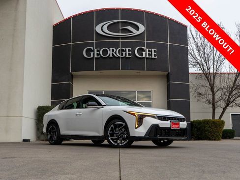 New 2025 Kia K4 GT-Line w/ GT-Line Premium Package image 1
