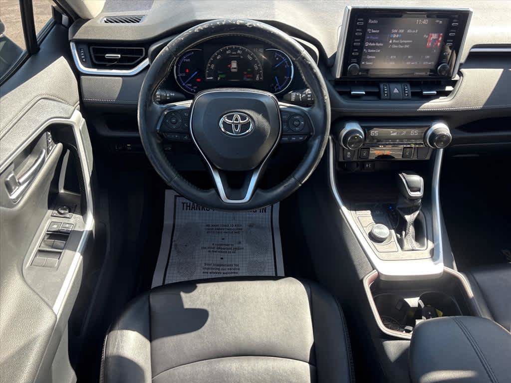 Used 2019 Toyota RAV4 Limited AWD/4WD image 4