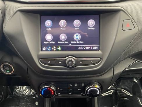 Certified 2023 Chevrolet TrailBlazer LT FWD image 3