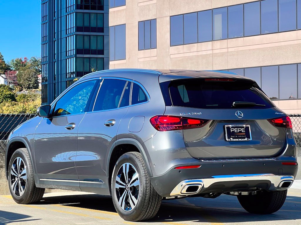 Certified 2026 Mercedes-Benz GLA 250 4MATIC image 4