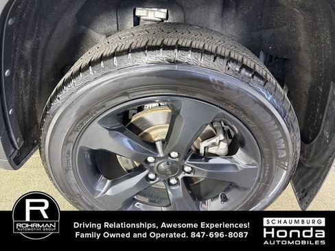Used 2022 Jeep Grand Cherokee L Laredo AWD/4WD image 5