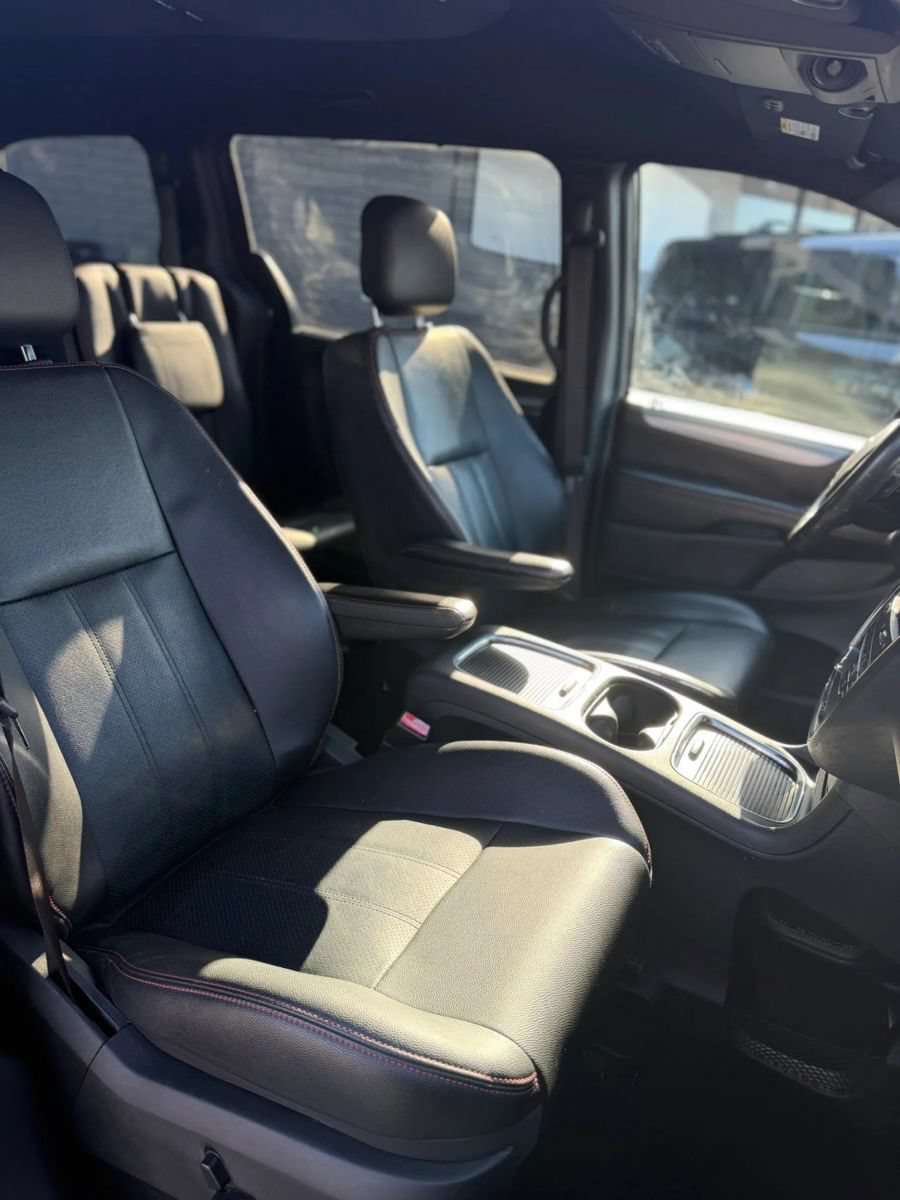 Used 2019 Dodge Grand Caravan GT FWD image 15