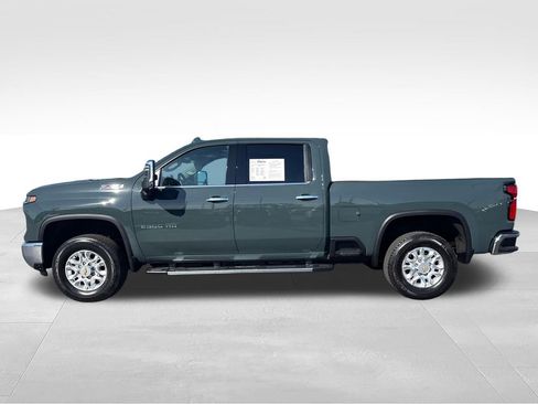 Used 2025 Chevrolet Silverado 2500 LTZ w/ LTZ Plus Package AWD/4WD image 2
