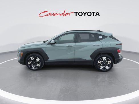Used 2025 Hyundai Kona SEL FWD image 5
