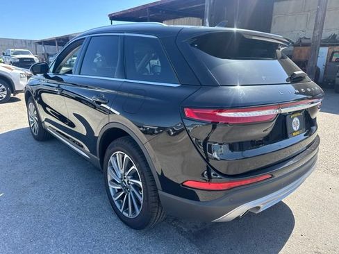 Used 2023 Lincoln Corsair Reserve FWD image 7