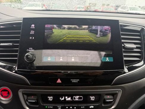 Used 2022 Honda Pilot TrailSport image 17