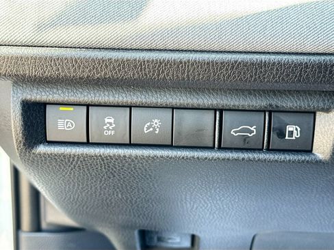 Used 2025 Toyota Camry LE FWD image 10