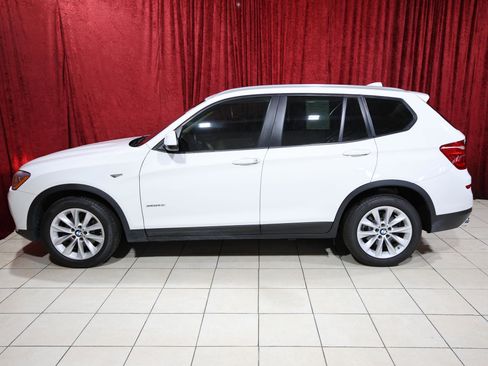 Used 2017 BMW X3 sDrive28i image 4