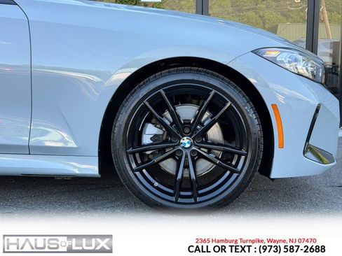 Used 2023 BMW 330i xDrive Sedan w/ M Sport Package AWD/4WD image 17