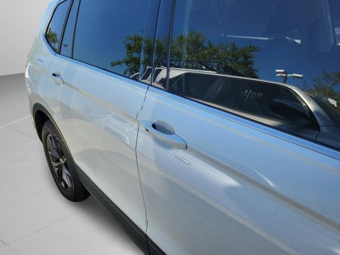 Used 2022 Volkswagen Tiguan SE image 17