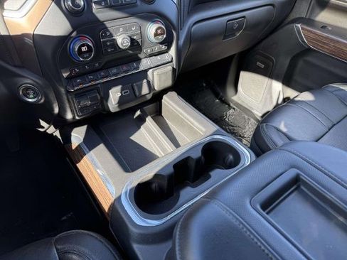 Used 2020 Chevrolet Silverado 1500 High Country w/ Technology Package image 33