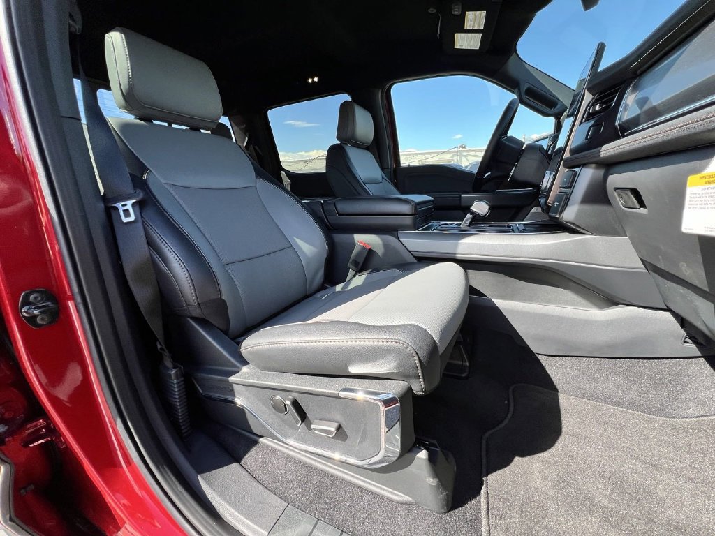 Used 2023 Ford F150 Lightning Lariat AWD/4WD image 23