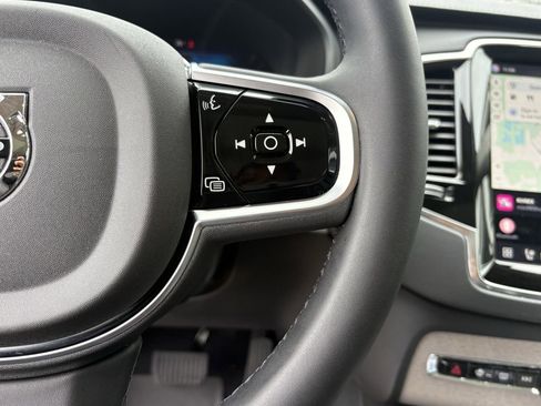 Used 2025 Volvo XC90 B6 Ultra w/ Protection Package Premier AWD/4WD image 17